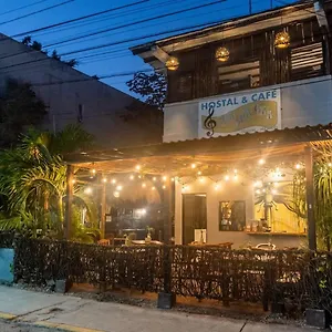 Cha Cha Cha Hostel Tulum Pueblo