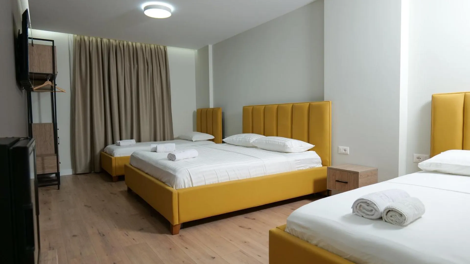 Апарт-отель Comfort Rooms Поградец Албания